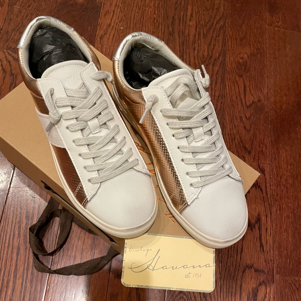 Vintage Havana “Kendall” sneakers